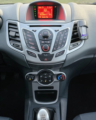 Ford Fiesta cena 16900 przebieg: 180000, rok produkcji 2009 z Bełchatów małe 254